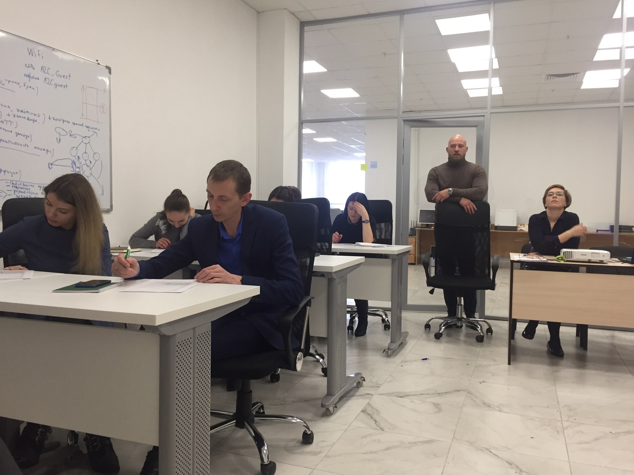 015F0EB8 BC0A 4B9F B114 90D4B4D0ECEE